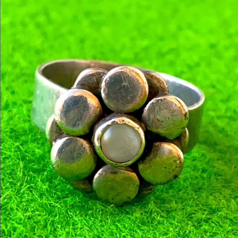 Vintage Solid Sterling Silver Flower Ring S 8 - image 1